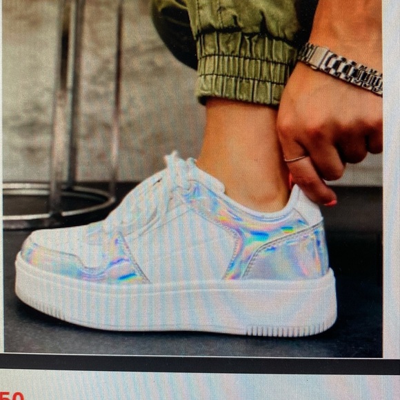 🎄Holiday Sale🎄Mata Shoes Holographic White/Silver Platform Fashion Sneakers NIB - Picture 2 of 7
